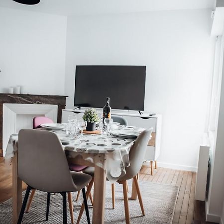 Appartement Neuf, Moderne Et Confortable! Ernée エクステリア 写真