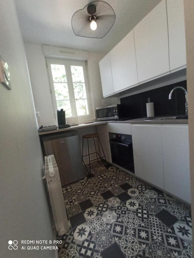 Appartement Neuf, Moderne Et Confortable! Ernée エクステリア 写真