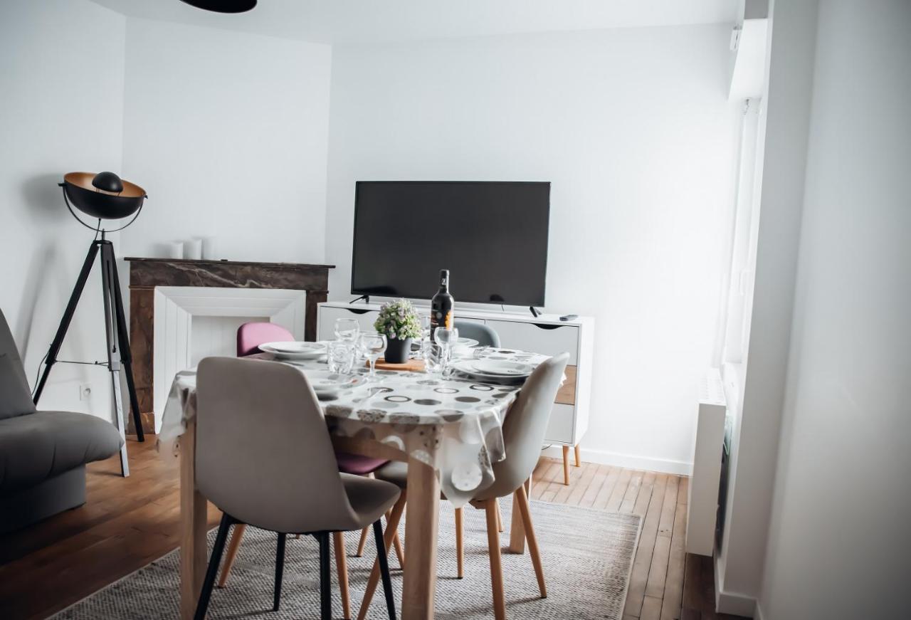 Appartement Neuf, Moderne Et Confortable! Ernée エクステリア 写真