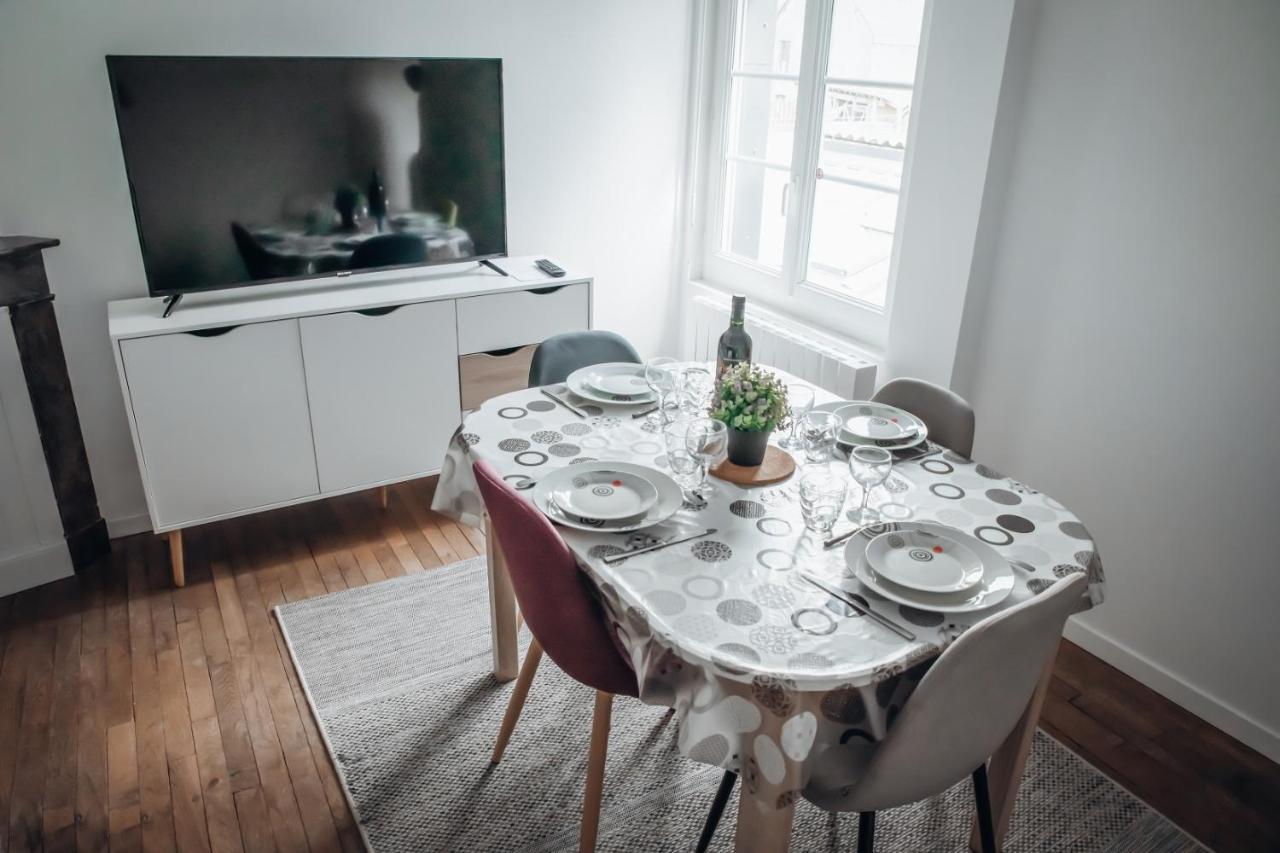 Appartement Neuf, Moderne Et Confortable! Ernée エクステリア 写真