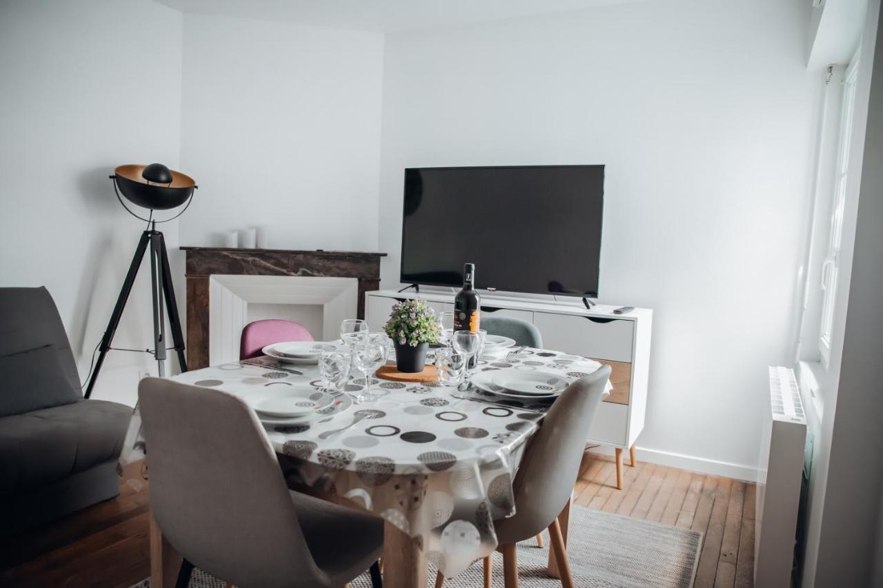 Appartement Neuf, Moderne Et Confortable! Ernée エクステリア 写真