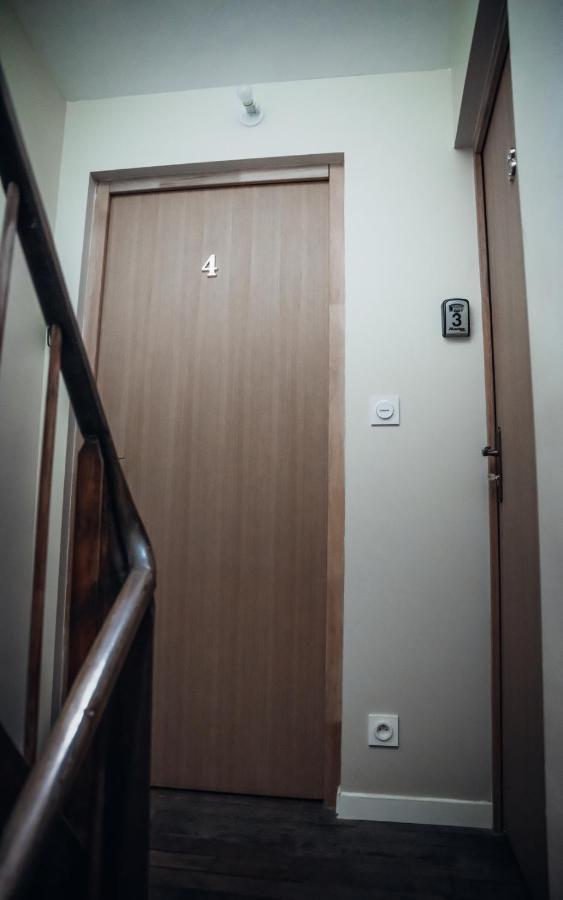 Appartement Neuf, Moderne Et Confortable! Ernée エクステリア 写真